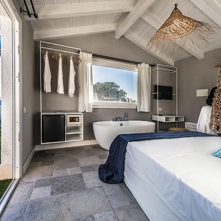 Boutique Hotel Capo Blu Santa Margherita di Pula Exteriör bild
