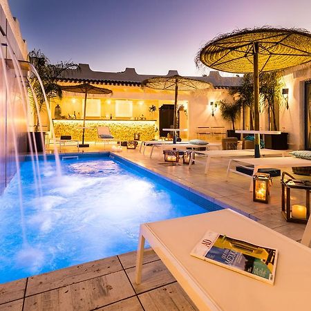 Boutique Hotel Capo Blu Santa Margherita di Pula Exteriör bild