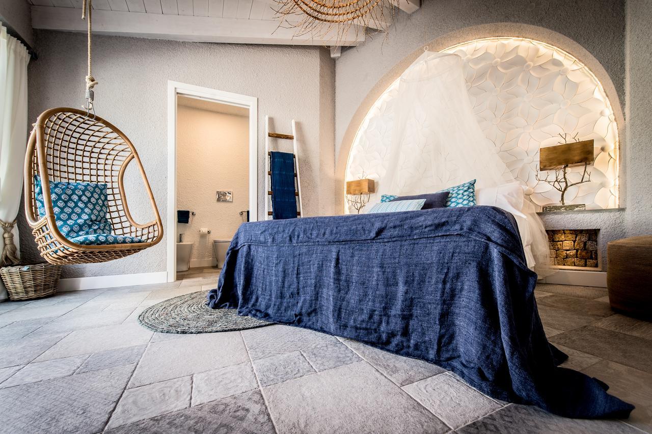 Boutique Hotel Capo Blu Santa Margherita di Pula Exteriör bild