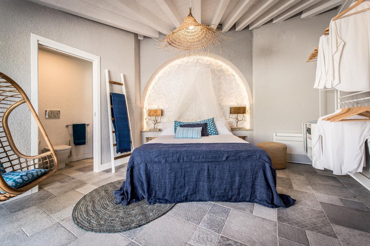 Boutique Hotel Capo Blu Santa Margherita di Pula Exteriör bild