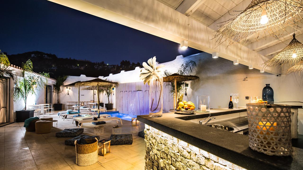 Boutique Hotel Capo Blu Santa Margherita di Pula Exteriör bild