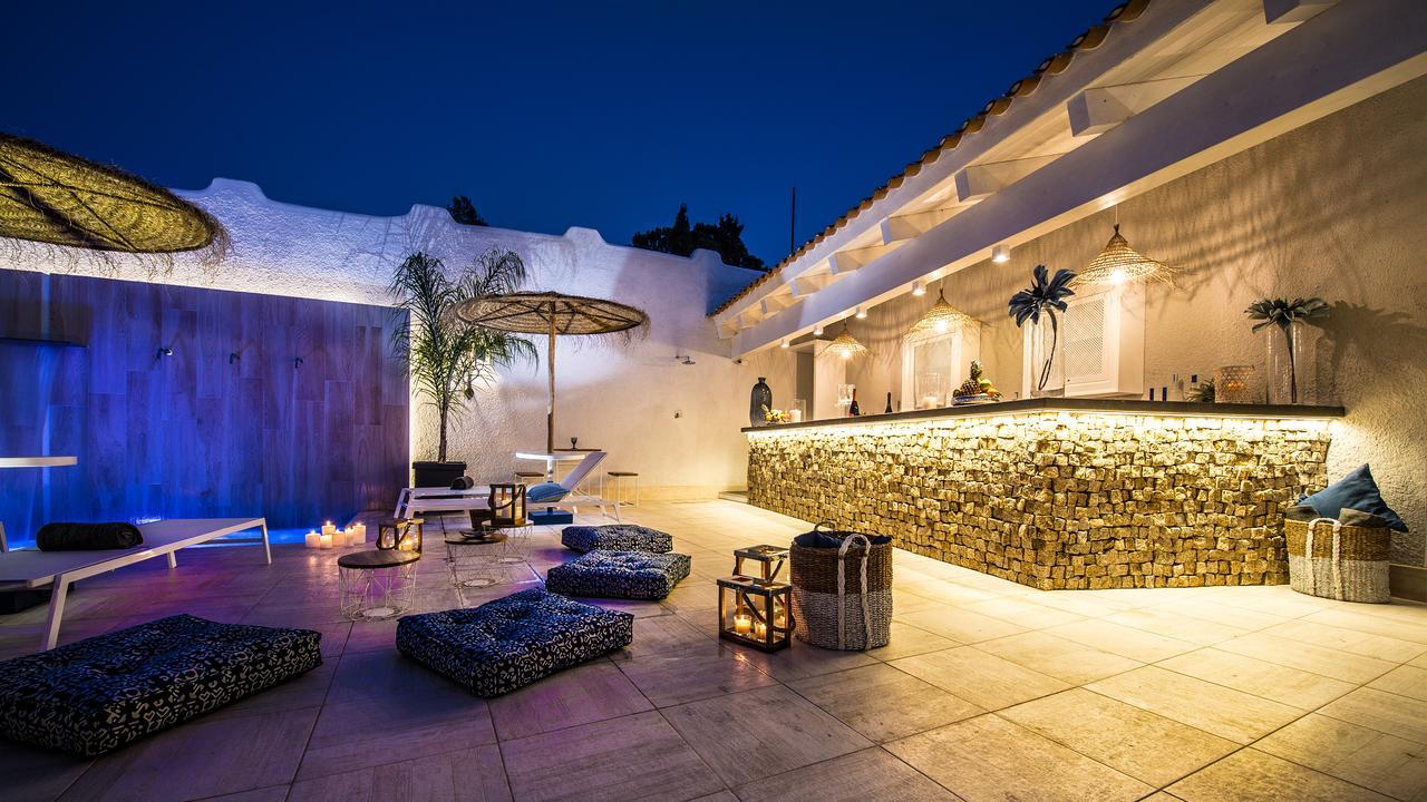 Boutique Hotel Capo Blu Santa Margherita di Pula Exteriör bild