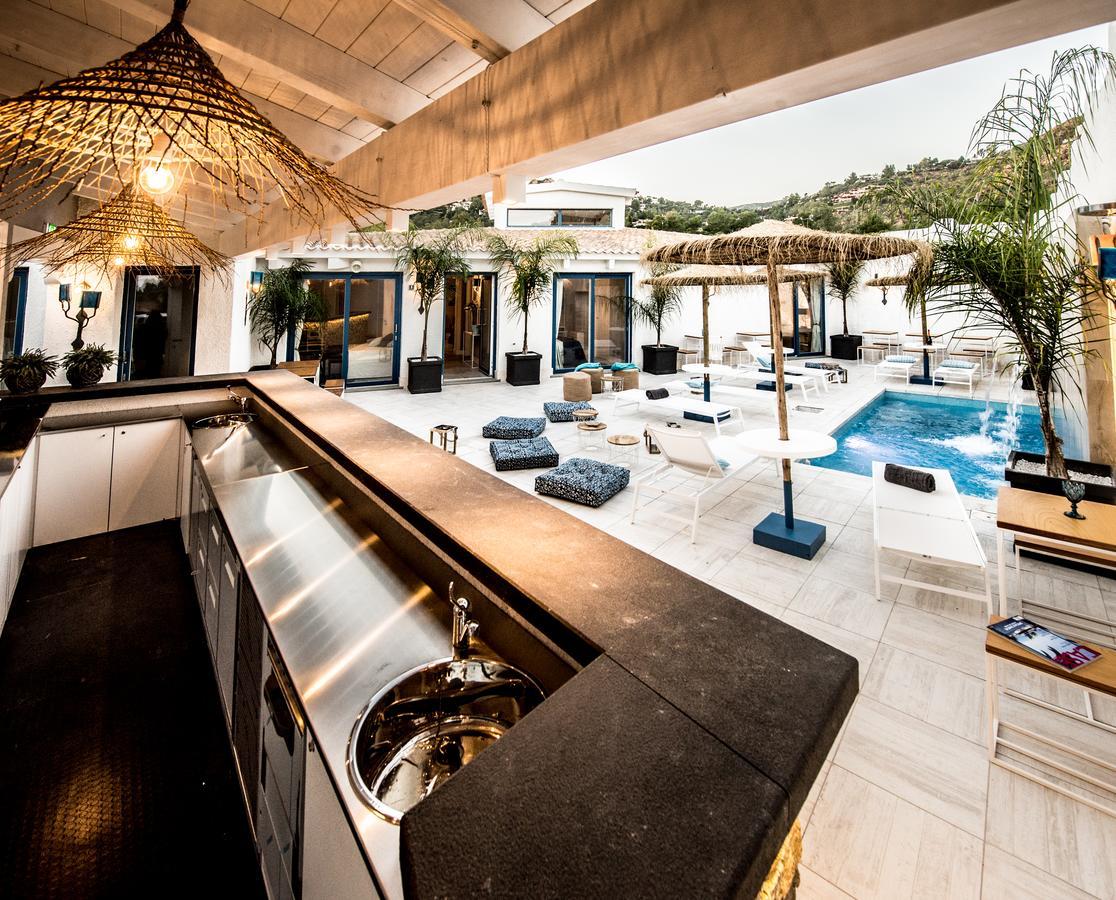 Boutique Hotel Capo Blu Santa Margherita di Pula Exteriör bild