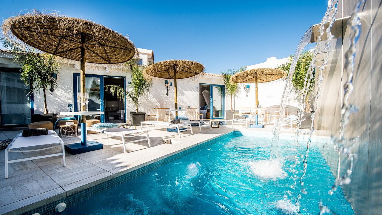 Boutique Hotel Capo Blu Santa Margherita di Pula Exteriör bild