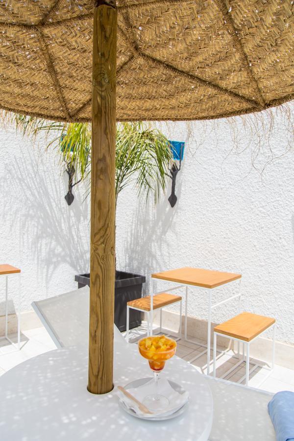 Boutique Hotel Capo Blu Santa Margherita di Pula Exteriör bild
